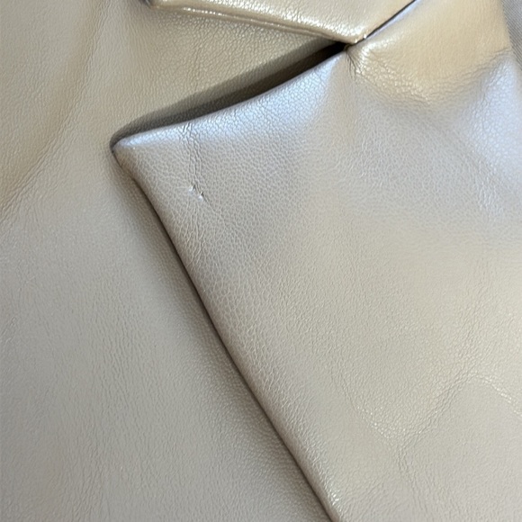 T TAHARI | Faux Leather Cropped Jacket, Toffee NWT - Picture 12 of 12